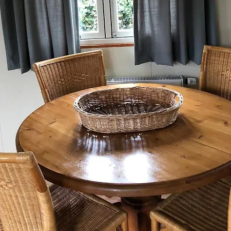Snug Holiday In With Terrace * הושורסט